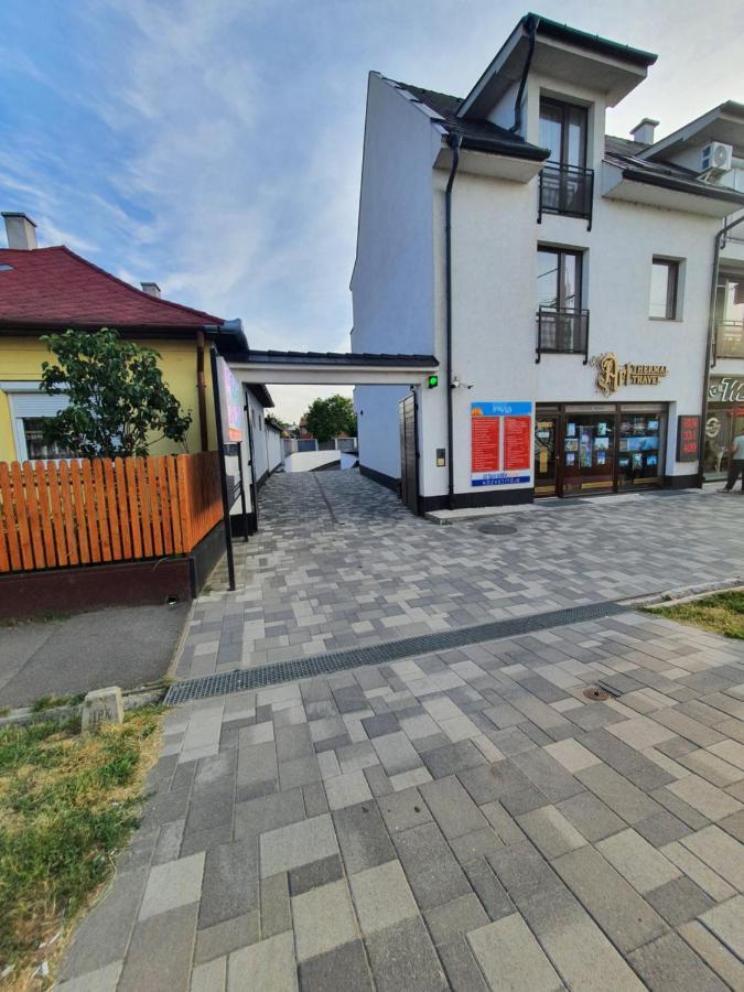 Krisi Apartman Hajdúszoboszló Εξωτερικό φωτογραφία