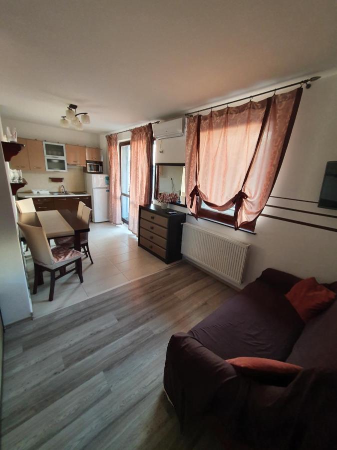 Krisi Apartman Hajdúszoboszló Εξωτερικό φωτογραφία